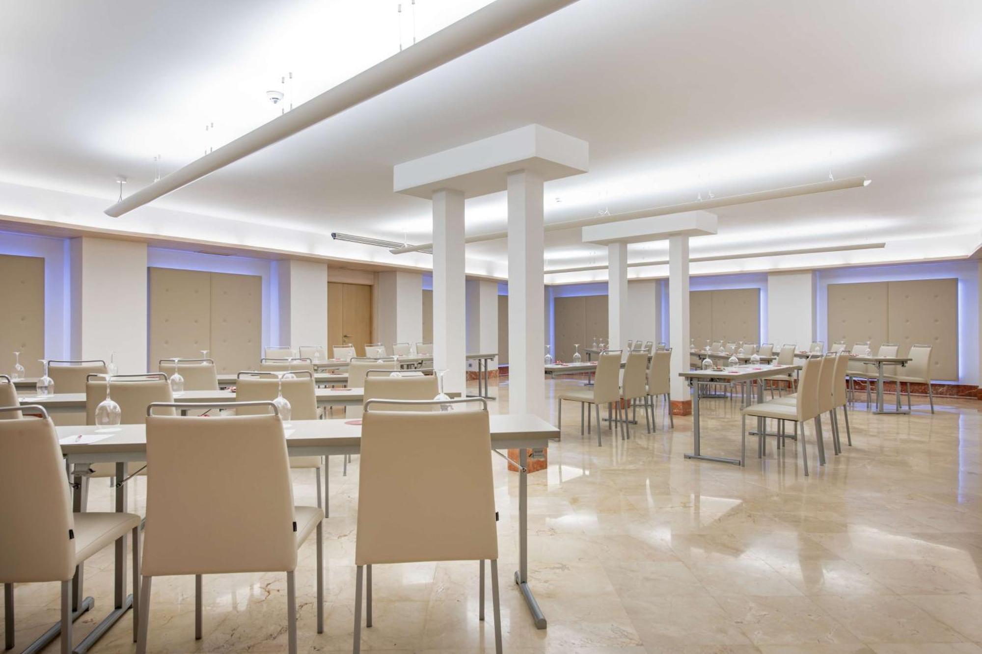 Nh Collection Caceres Palacio De Oquendo Екстериор снимка